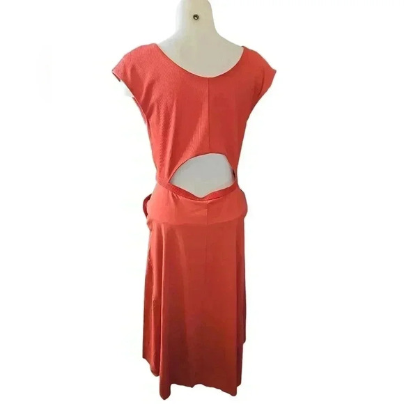 Athleta Ryder Dress in Currant Red Women's Size Large Has Pockets!!! - Picture 3 of 7